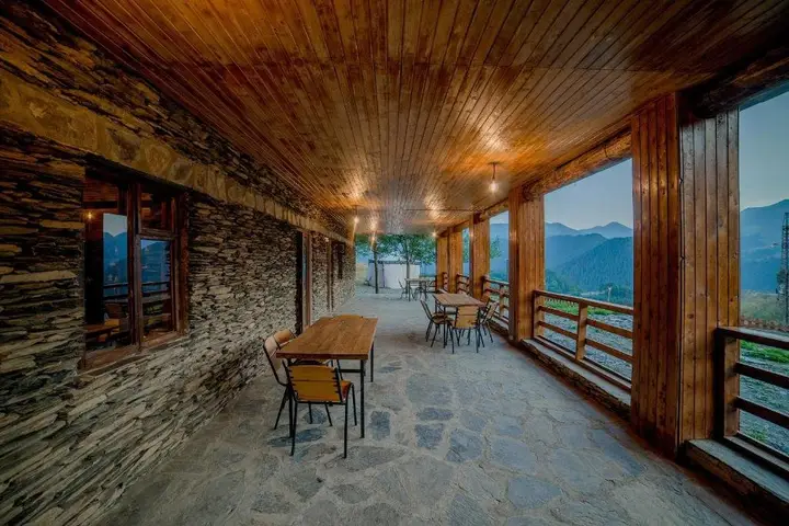Омало: Hotel Complex Nabadi