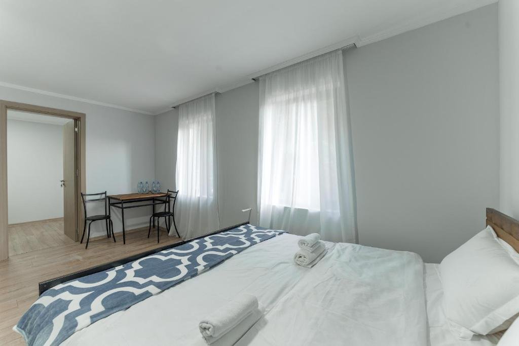 Омало: Hotel Complex Nabadi