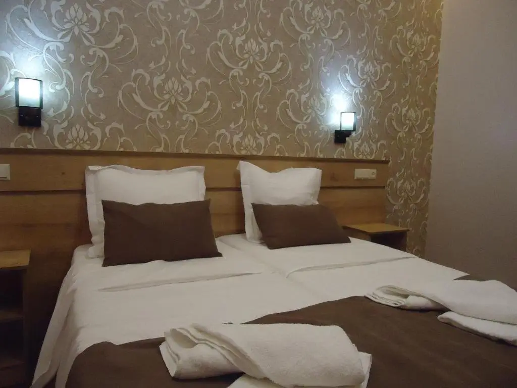 Кутаиси: La'Rooms