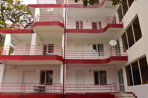 Кобулети: Beach House Hotel