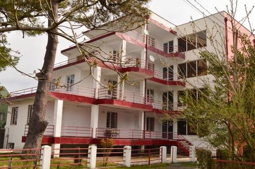 Кобулети: Beach House Hotel