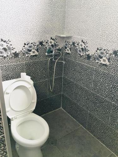 Кобулети: An_old house