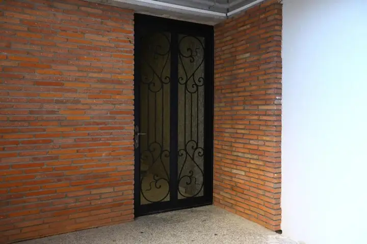 Тбилиси: Brick House II