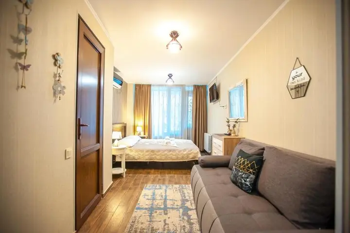 Тбилиси: Apartment on L.Meskhishvili Turn