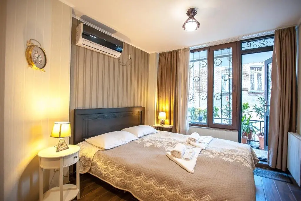 Тбилиси: Apartment on L.Meskhishvili Turn
