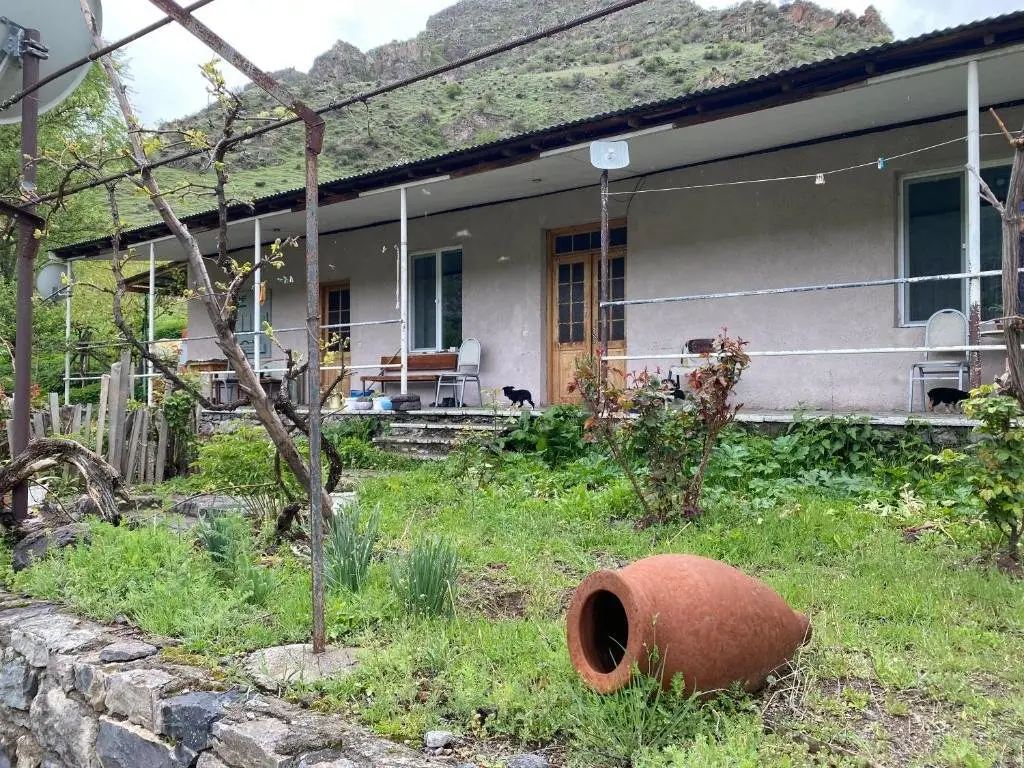 Вардзиа: Tirebi Farmhouse