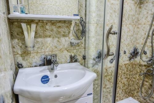 Тбилиси: Hotel S.R