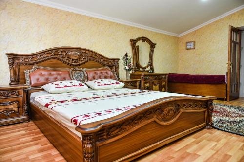 Тбилиси: Hotel S.R