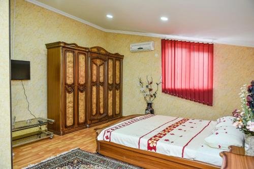 Тбилиси: Hotel S.R