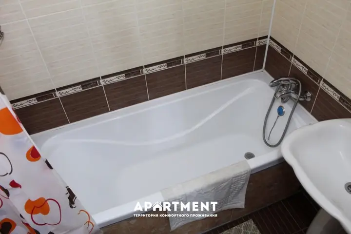 Актобе: 1 Komnatnaya Kvartira Ryadom S Keruen Siti Apartments