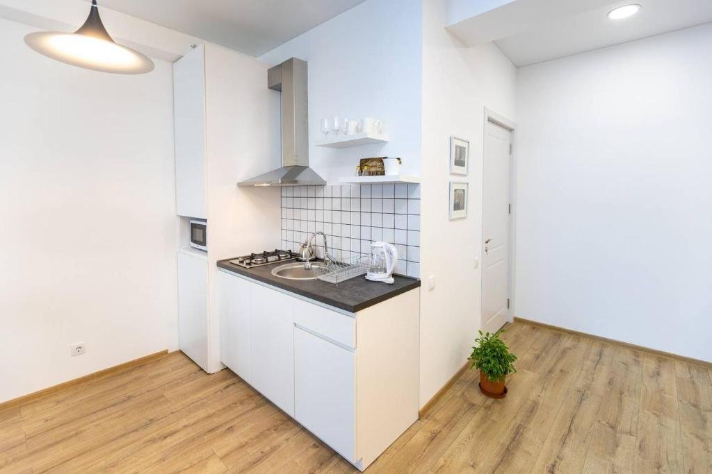 Тбилиси: Wehost Stylish Apartment Near Fabrika