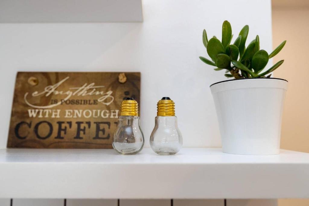 Тбилиси: Wehost Stylish Apartment Near Fabrika