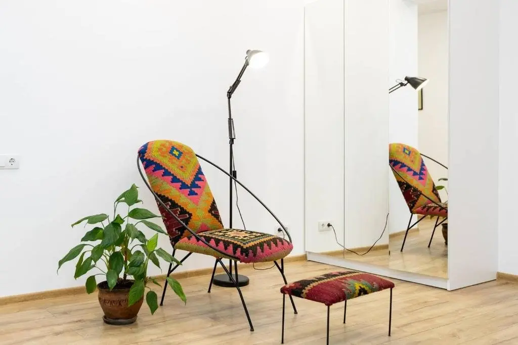 Тбилиси: Wehost Stylish Apartment Near Fabrika