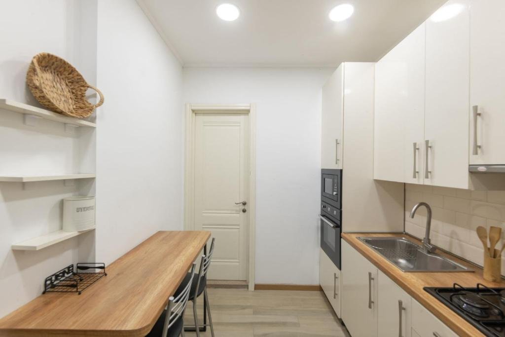 Тбилиси: Best Location Apartment in Old Tbilisi