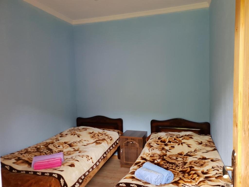 Ушгули: Kochki's cozy home