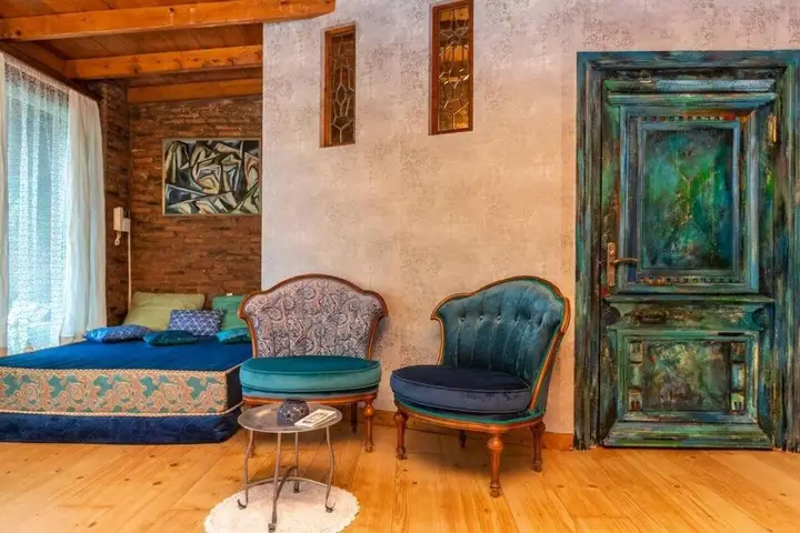 Тбилиси: 3BR Triplex w 3 terraces +3bathrooms, 2 Min. from Rustaveli ave