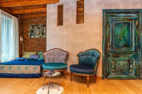 3BR Triplex w 3 terraces +3bathrooms, 2 Min. from Rustaveli ave — фото 1