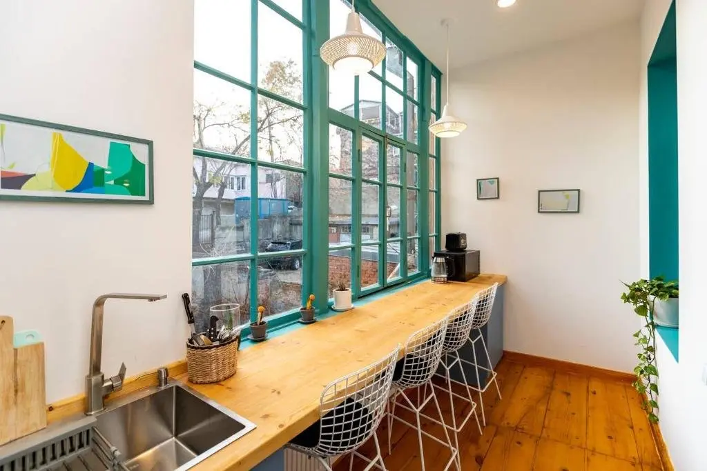 Тбилиси: 2br stylish apt in the heart of tbilisi