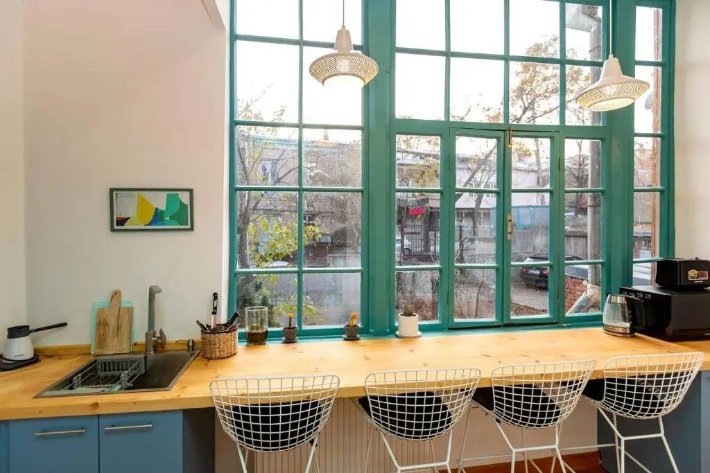Тбилиси: 2br stylish apt in the heart of tbilisi