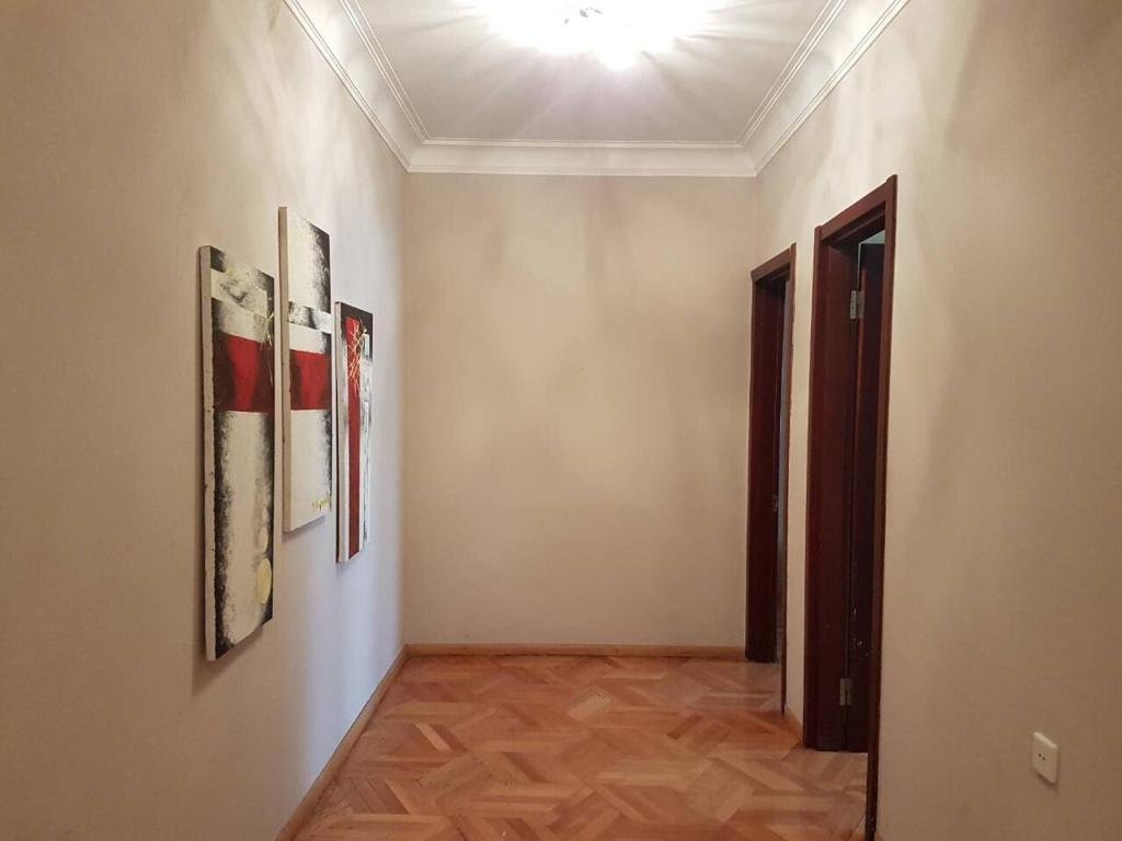 Тбилиси: Vera Apartment On Kostava 3