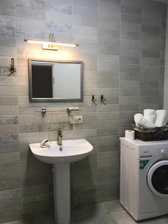 Кобулети: A cozy house for guests