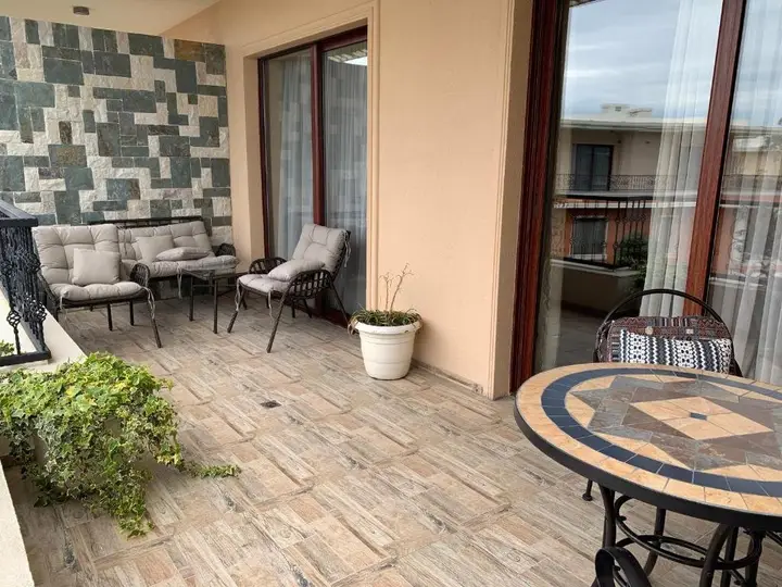 Букнари: 2 bedroom Apartment in Oasis