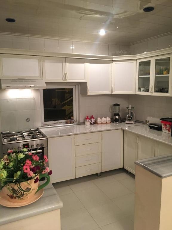 Кобулети: Ann's Home