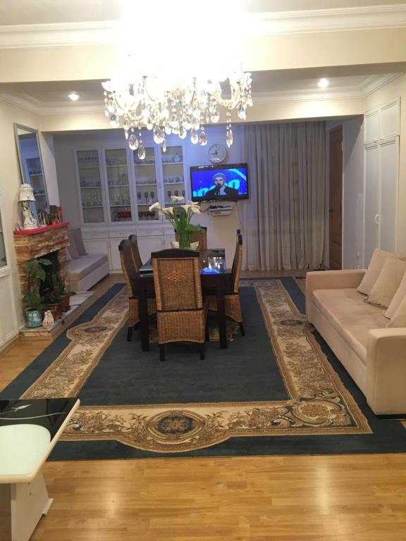 Кобулети: Ann's Home