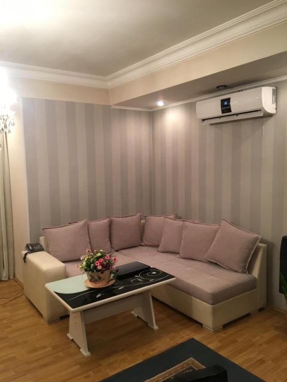 Кобулети: Ann's Home