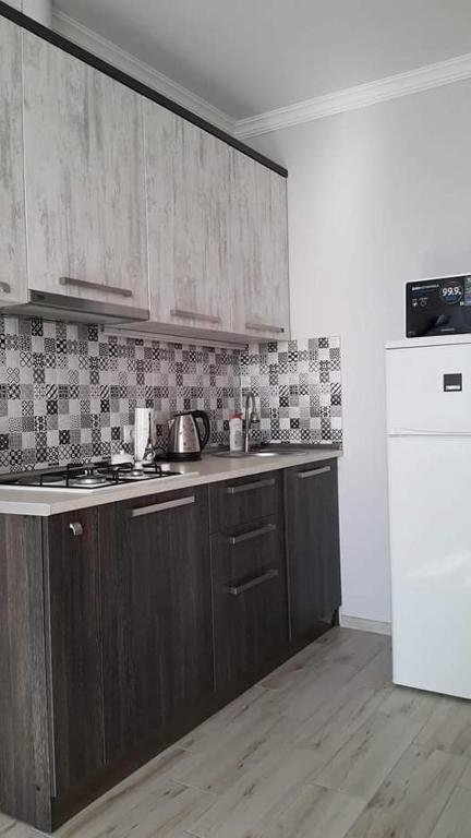 Батуми: Z. Gorgiladze 120
