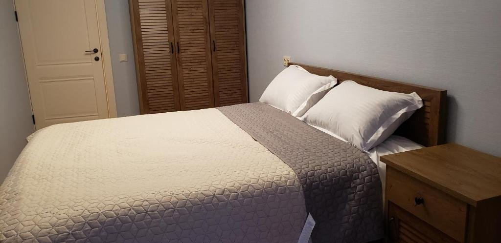 Тбилиси: Apartment - 200 m Near Central Park