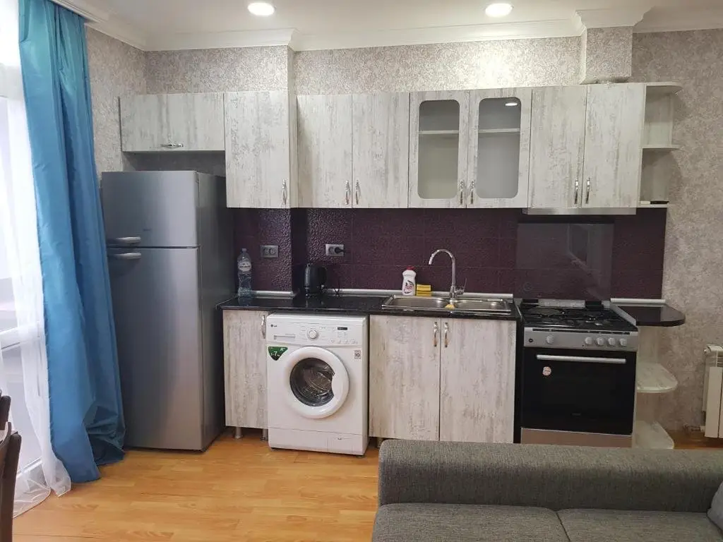 Батуми: 1st Batumi on Kobaladze 8a