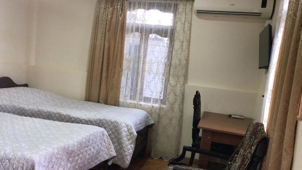 Батуми: Linda Guest house