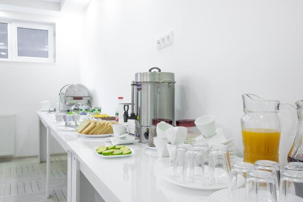 Боржоми: Hotel Caucasus Borjomi