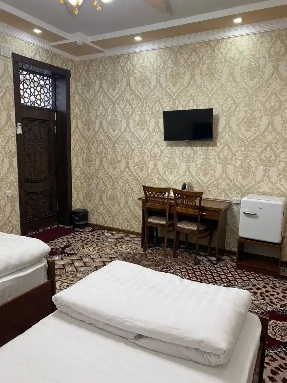 Каган: Hotel Vostok