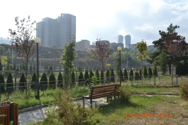Тбилиси: 30 Simon Chikovani Street
