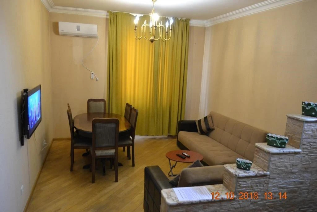 Тбилиси: 30 Simon Chikovani Street