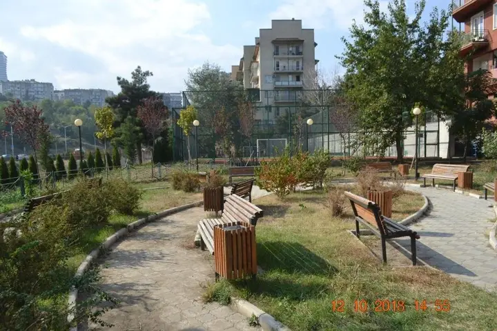 Тбилиси: 30 Simon Chikovani Street