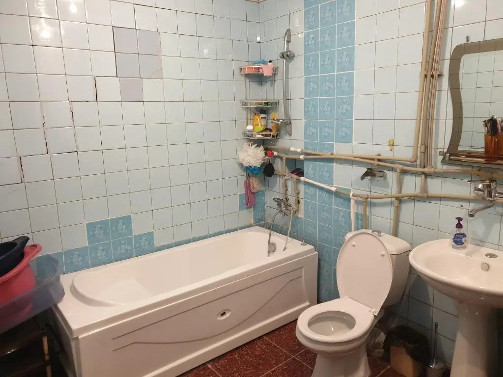 Тбилиси: 30 Elene Akhvlediani St, Tbilisi