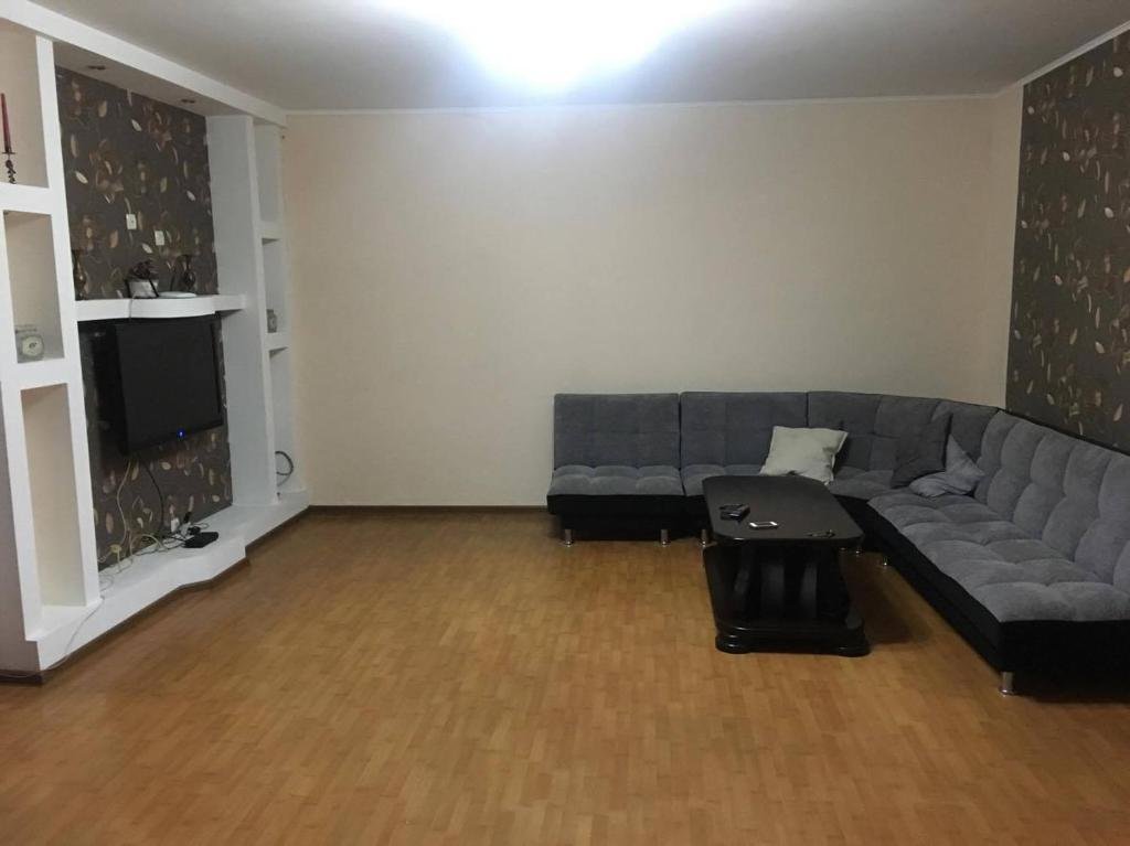 Тбилиси: 110 Mikheili Tsinamdzghvrishvili Street
