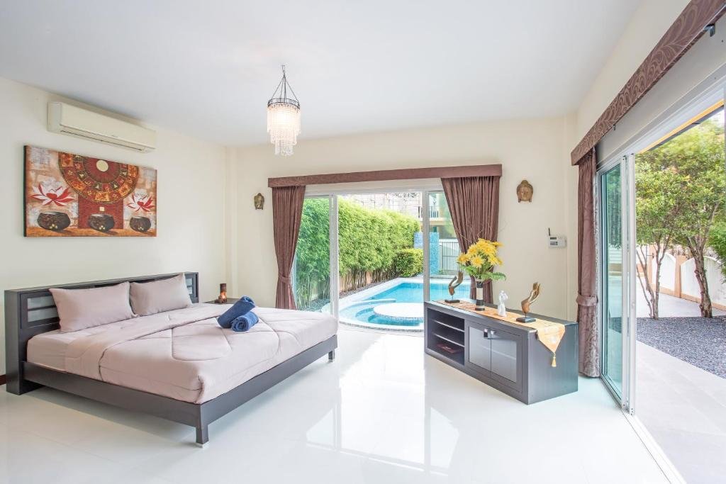 Муанг: Lovely Pool Villa Platinum near Nai Harn