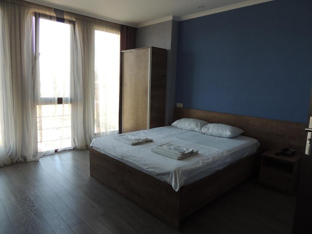 Батуми: Hotel Batomi