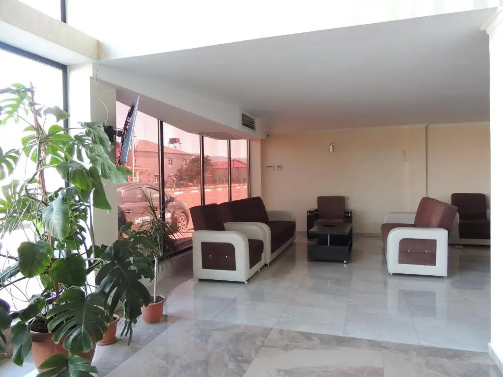 Батуми: Hotel Batomi
