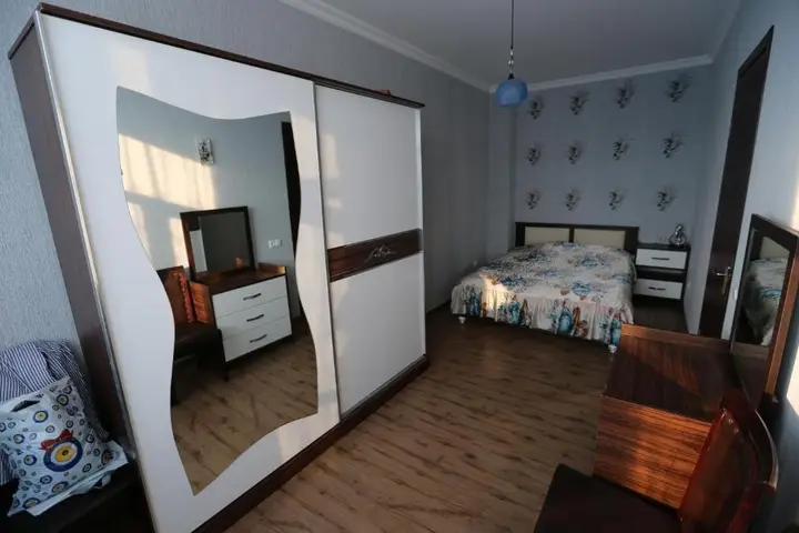 Батуми: 3 Komnatnaia Kvartira V Centre Batumi