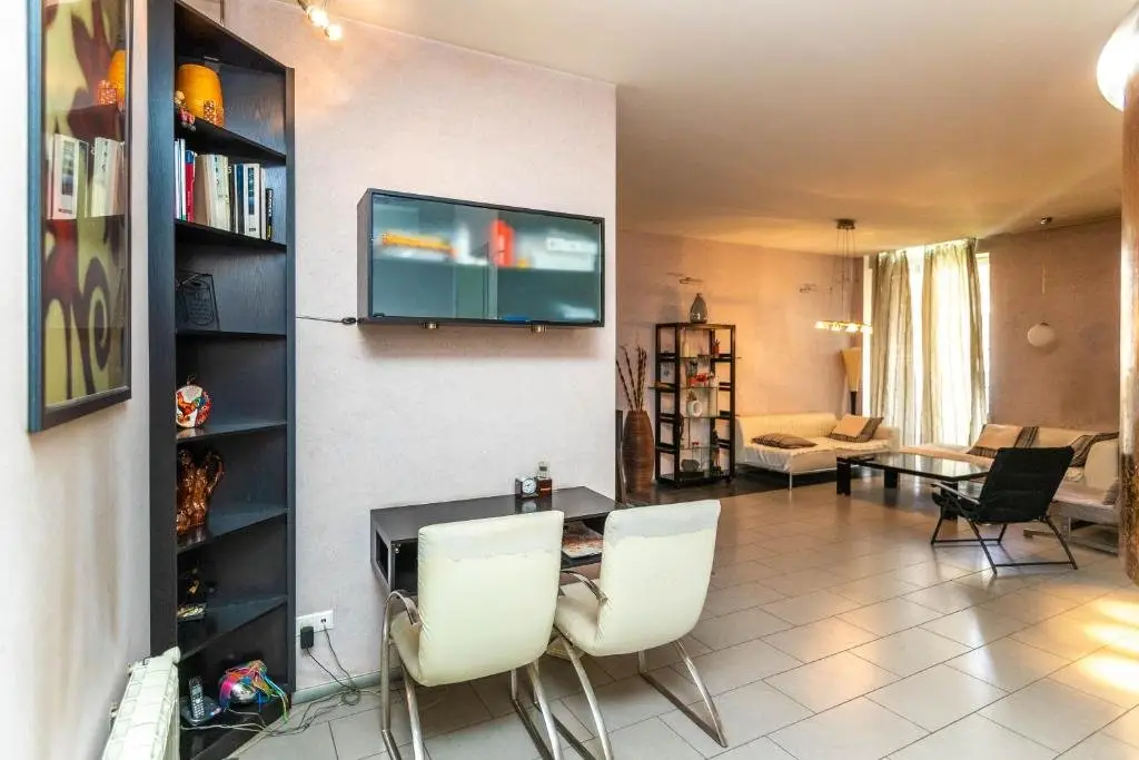 Тбилиси: 2-Bedroom Apartment Vera