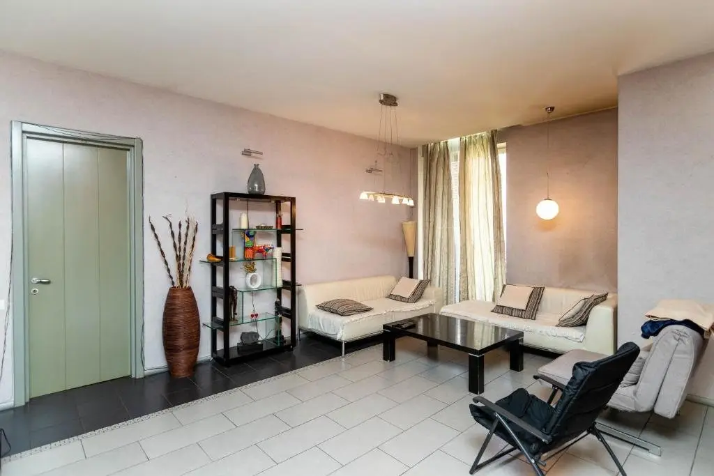 Тбилиси: 2-Bedroom Apartment Vera