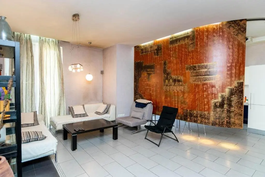 Тбилиси: 2-Bedroom Apartment Vera