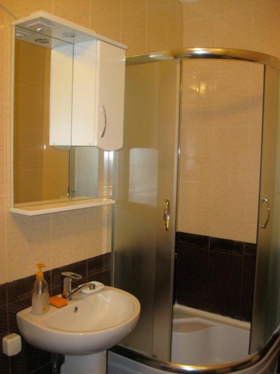 Батуми: 117 Vakhtang Gorgasali street, apt. 8 - 2