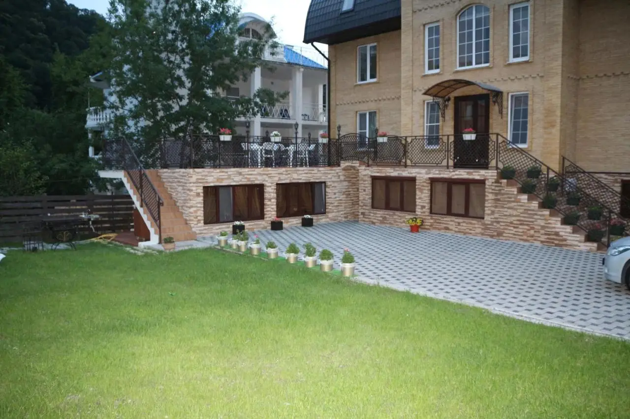 Агой: Usadba Dobrogo Doctora Guest House