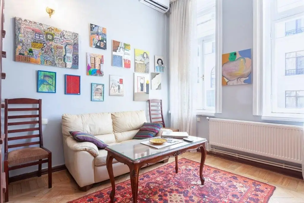 Тбилиси: 3BRDuplex w/ethnic interior?3min to Liberty Square